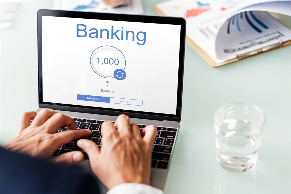 A interface de programação de aplicativos (API) será utilizado na efetivação do sistema financeiro aberto. Ele permite que programadores de outras empresas tenham acesso no desenvolvimento. 